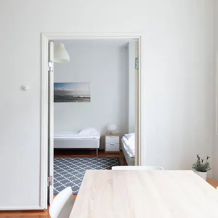 아파트 2ndhomes Cozy And Spacious In The Heart Of Design District *